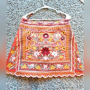 Embroidered skirt